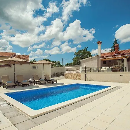 Paola Holiday home