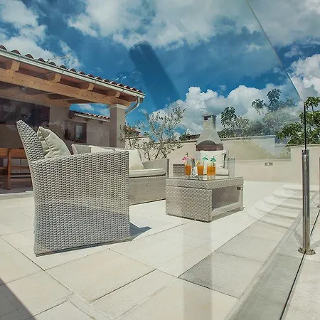 Paola Holiday home