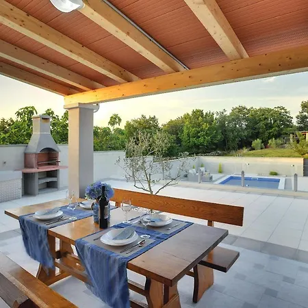 Holiday home Paola *