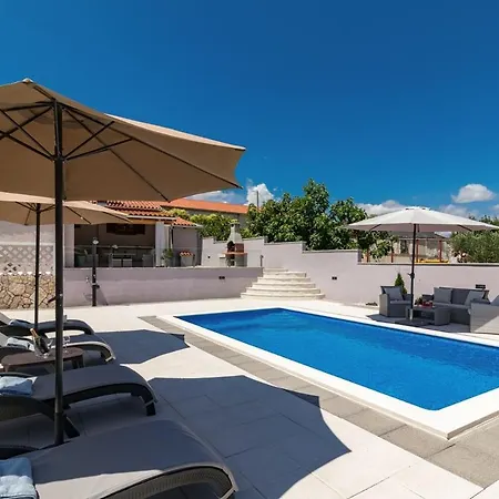 Holiday home Paola