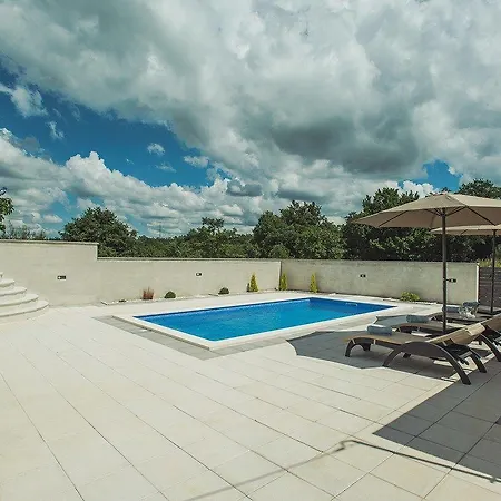 别墅 Paola 沃德年